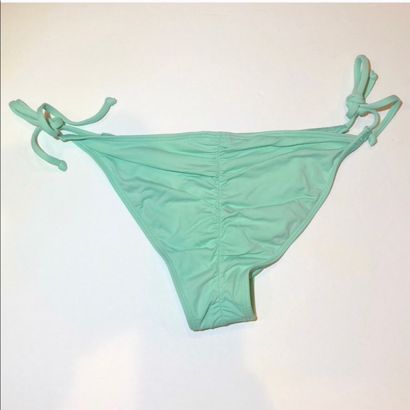 New L*Space String Scrunch Bikini Bottom - Picture 4 of 6